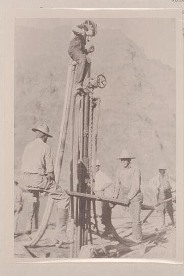 Lovett Dredge, Lees Ferry