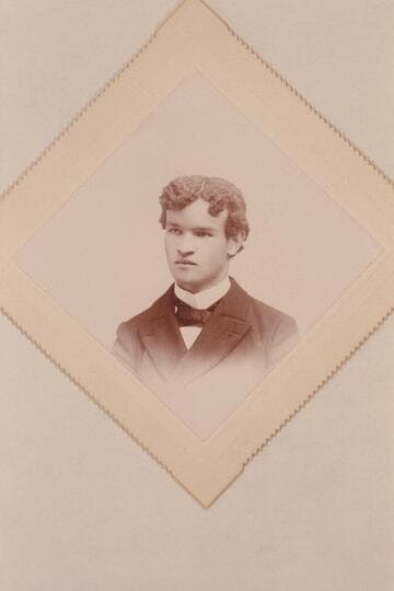 Lewis Ransome Freeman. Grammar school. Pasadena. "Rather a sad-faced whelp in grammar school."