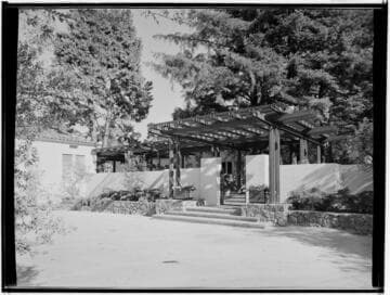 Thomas Church gardens for Joseph E. Howland: Marshall residence