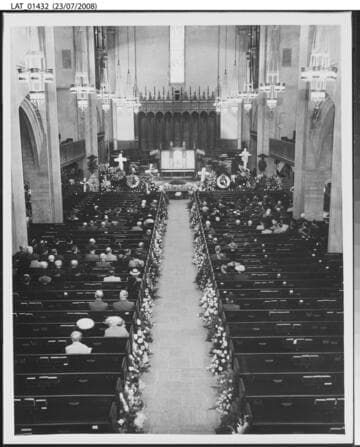 Harry Chandler's funeral - balcony view of center aisle of church