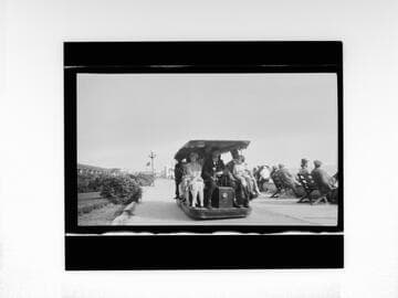Electric tram on Promenade, Santa Monica