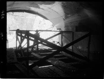 Big Creek - Mammoth Pool - Diversion tunnel inlet from inside
