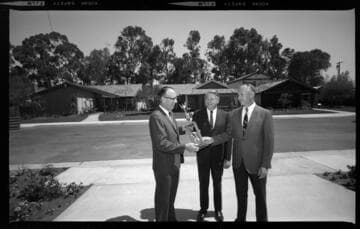 Medallion, All-electric Model Homes open for tours