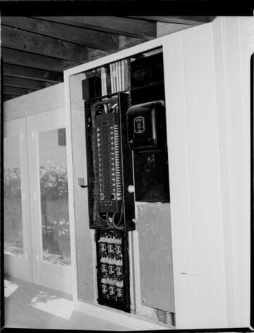 Electric floor heat installation